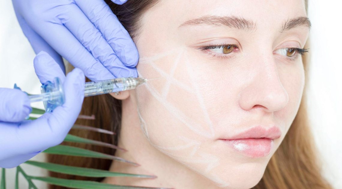 cosmetologist-draws-contours-with-white-pencil-patient-s-face-schematic-marking-before-drawing-contours-preparing-closeup-face-cosmetic-procedures